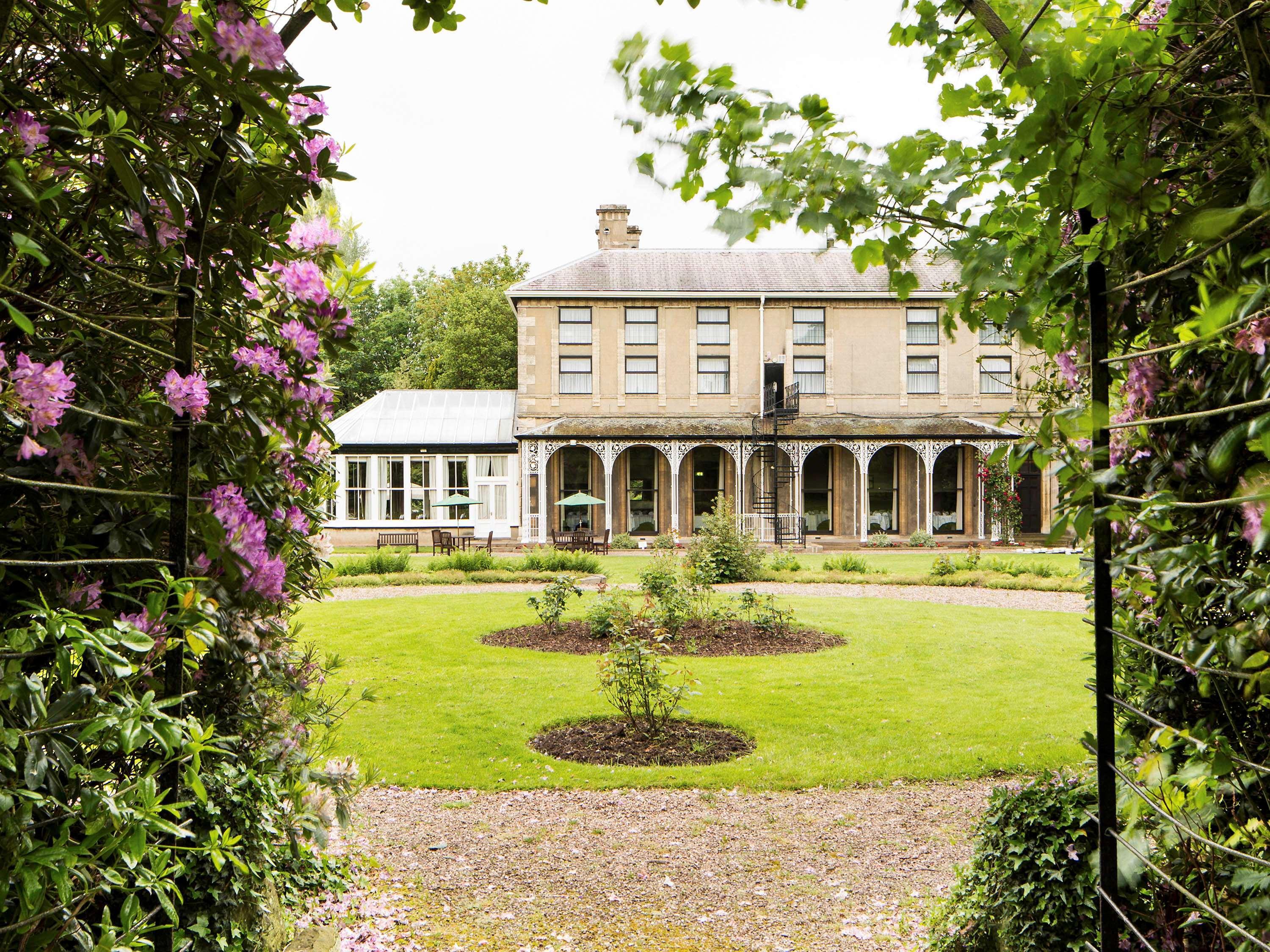 Mercure Burton Upon Trent, Newton Park Exterior foto